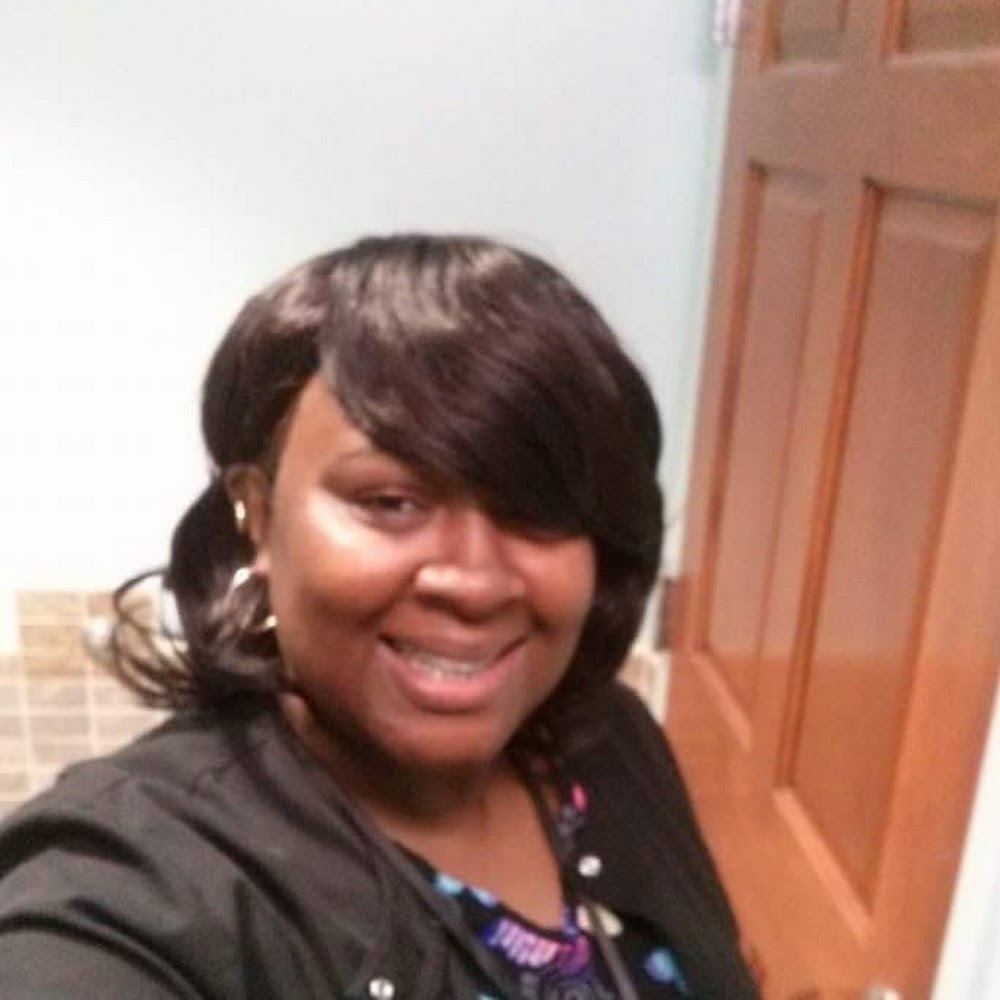 Meet your Posher, Regina